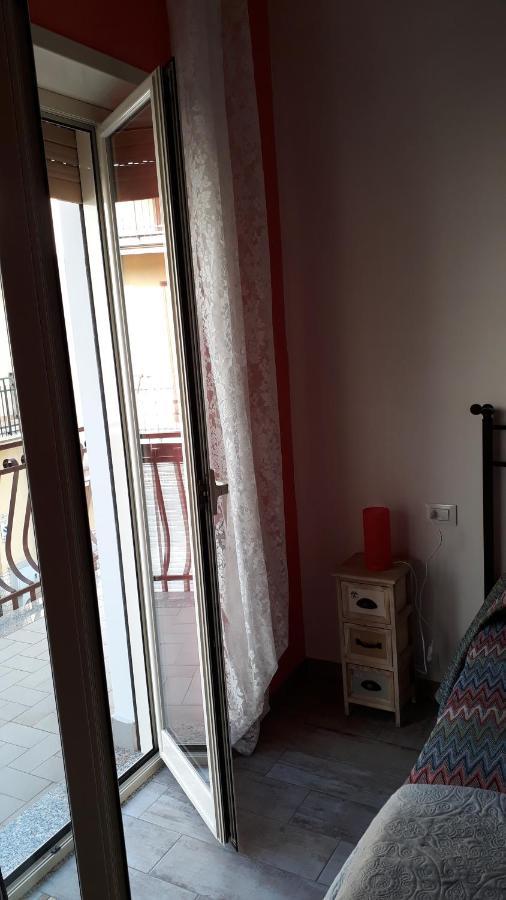 La Rezztella Acomodação com café da manhã Fondi Exterior foto
