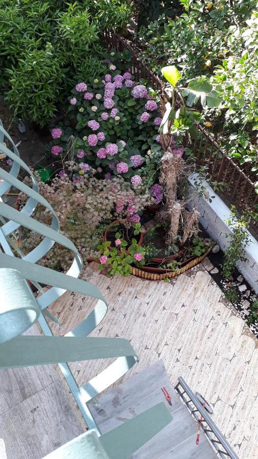 La Rezztella Acomodação com café da manhã Fondi Exterior foto